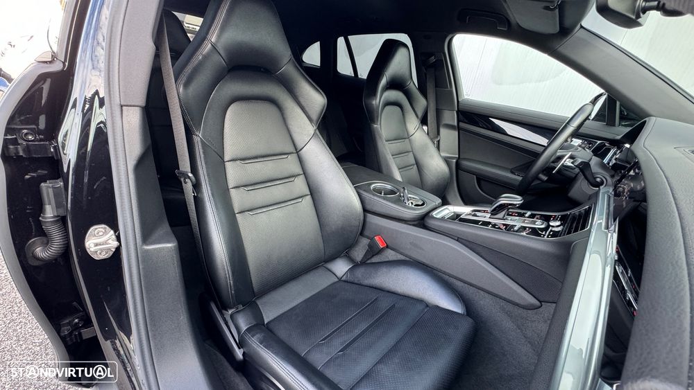 Porsche Panamera Sport Turismo 4 E-Hybrid - 30