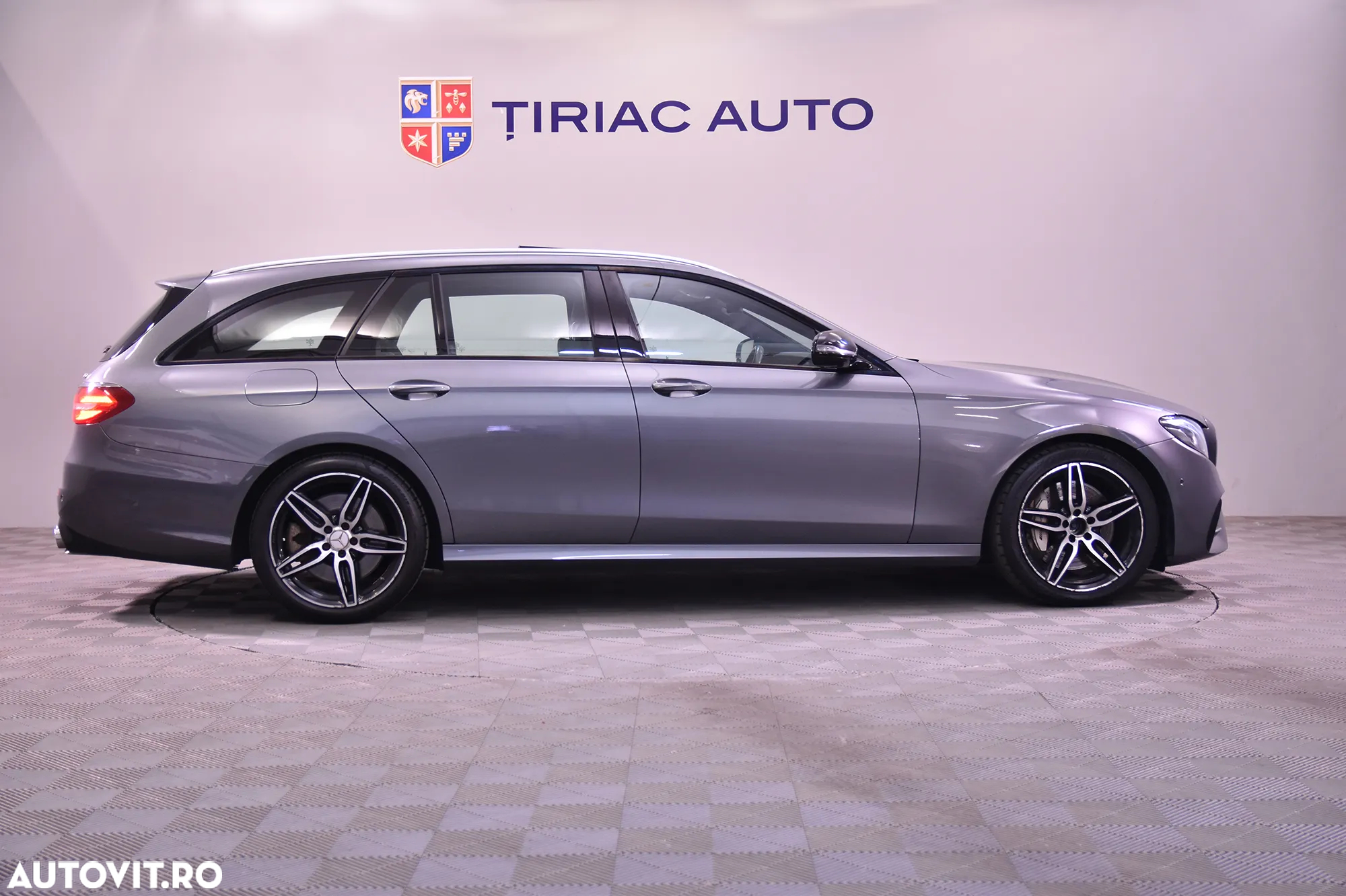 Mercedes-Benz E AMG 53 MHEV 4MATIC Aut. - 6