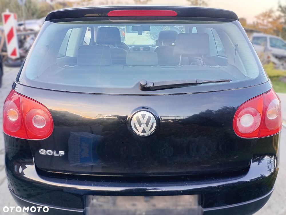 VW GOLF V hatchback klapa tylna bagażnika tył szyba