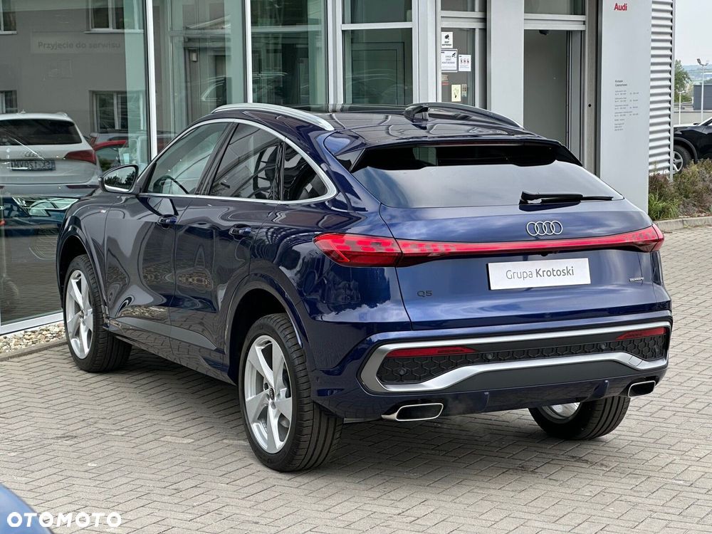 Audi Q5 Sportback - 8