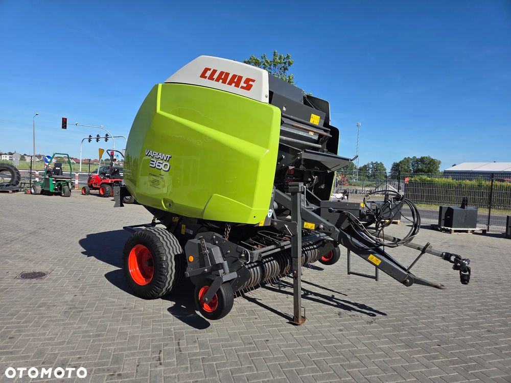 Claas Variant 360 - 1