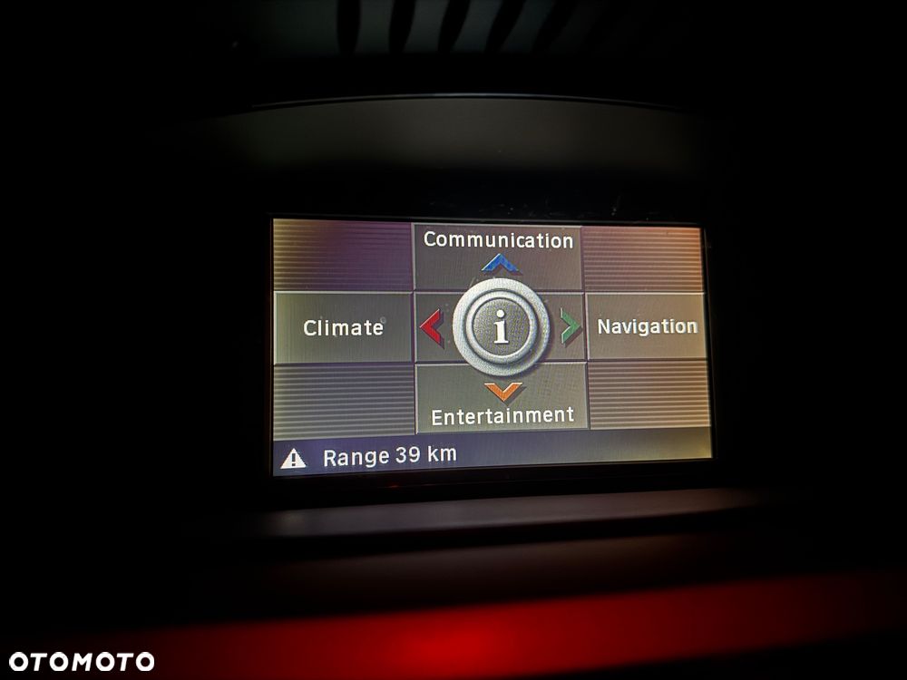 BMW Seria 3 320i - 26