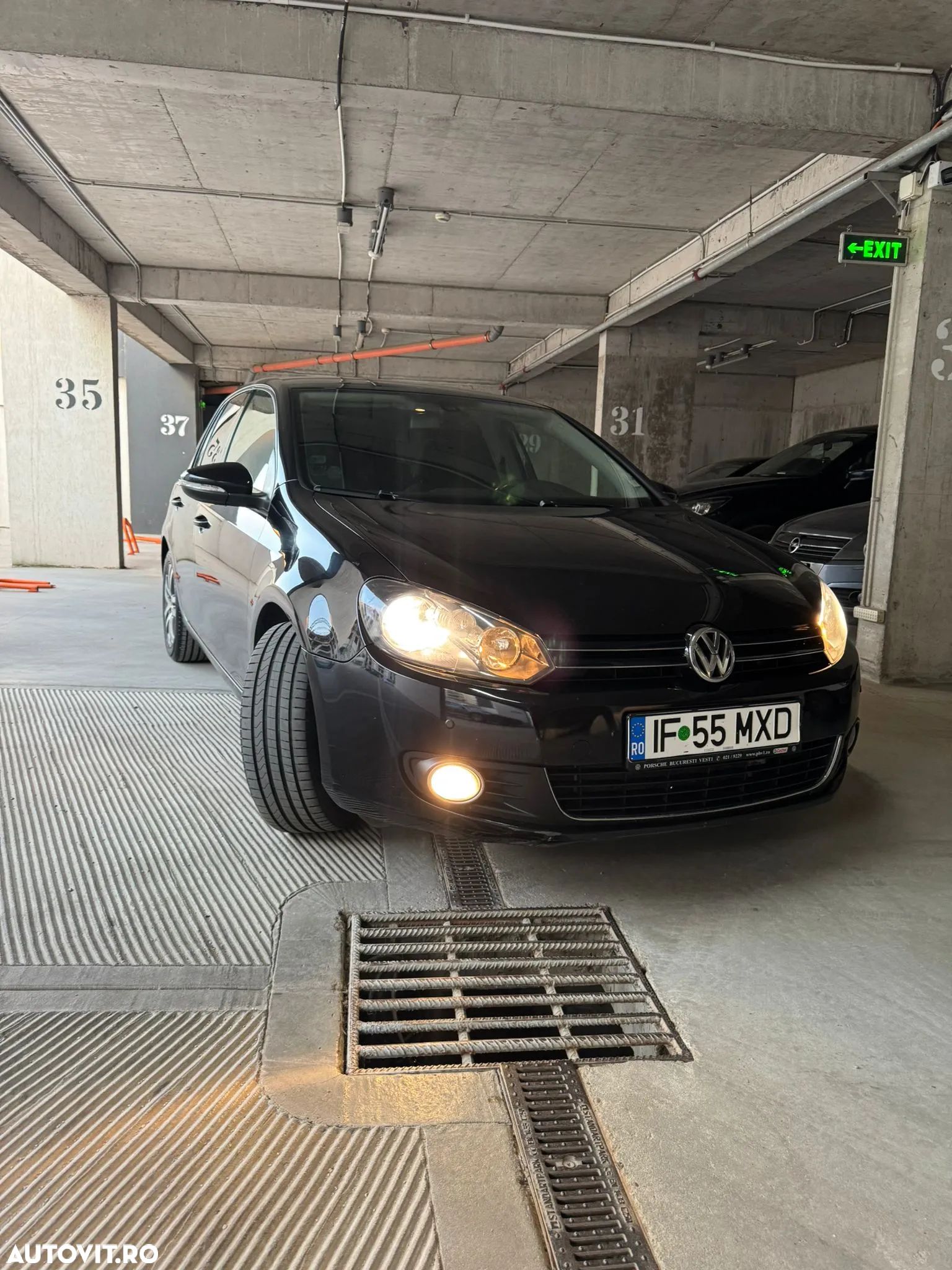 Volkswagen Golf 1.6 TDI DPF BlueMotion Technology Highline - 1