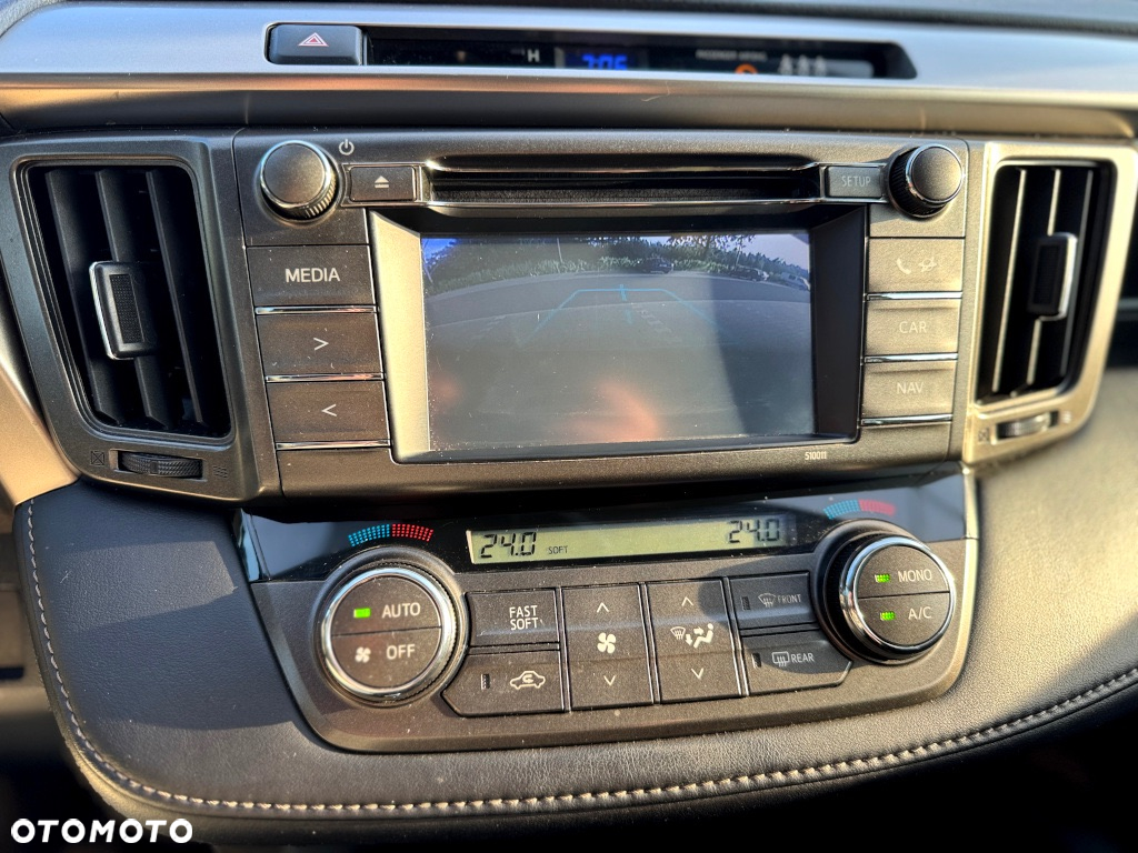 Toyota RAV4 - 22