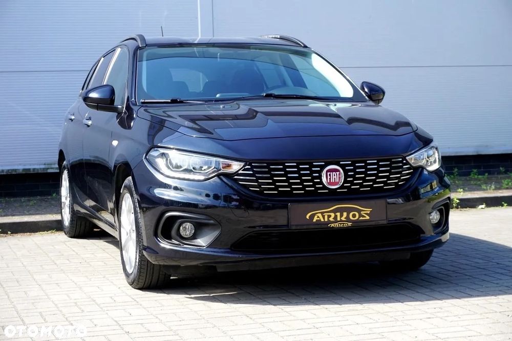 Fiat Tipo 1.4 16v Lounge EU6d - 11