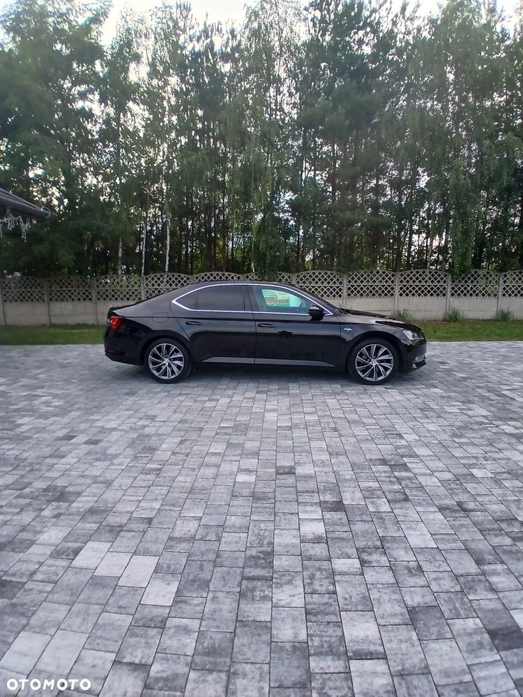 Skoda Superb 2.0 TDI DSG L&K - 20