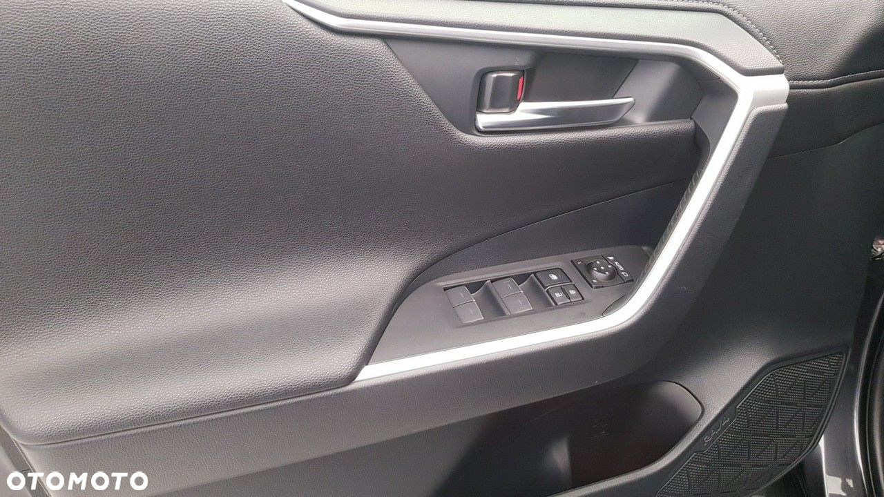 Toyota RAV4 - 21