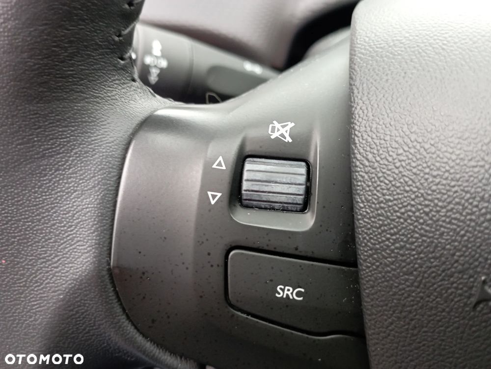 Peugeot 2008 1.2 Pure Tech GPF Active S&S - 18