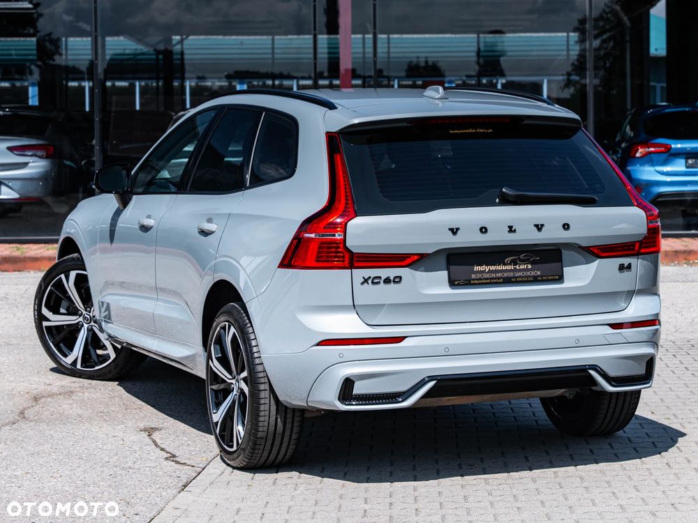 Volvo XC 60 B4 B Plus Dark - 5