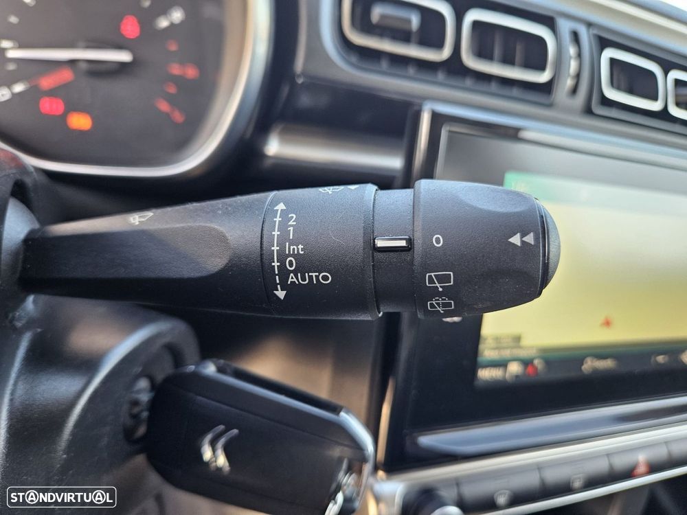 Citroën C3 1.2 PureTech Shine - 39