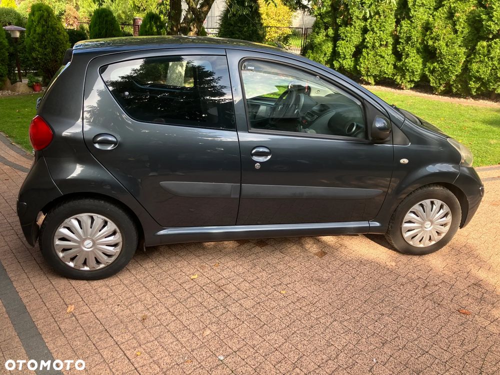 Toyota Aygo - 4
