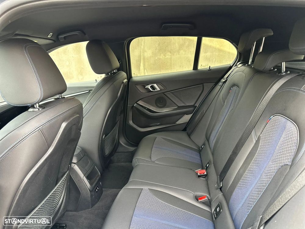 BMW 116 d Pack Desportivo M Auto - 33