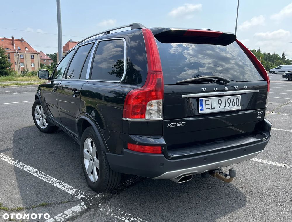 Volvo XC 90 D5 AWD Momentum - 3