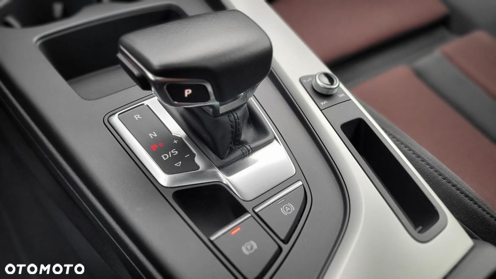 Audi A5 Sportback 40 TDI quattro S tronic S line - 33