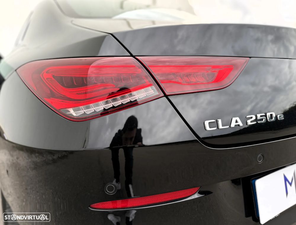 Mercedes-Benz CLA 250 e Progressive - 17
