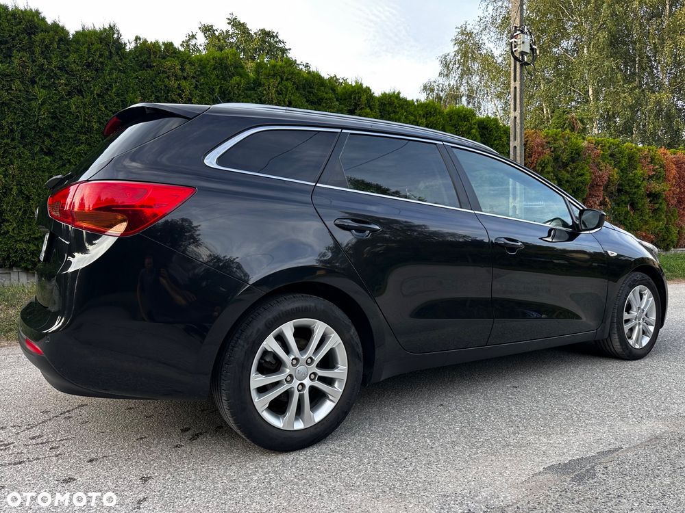 Kia Ceed 1.6 GDI Fifa World Cup Edition - 3