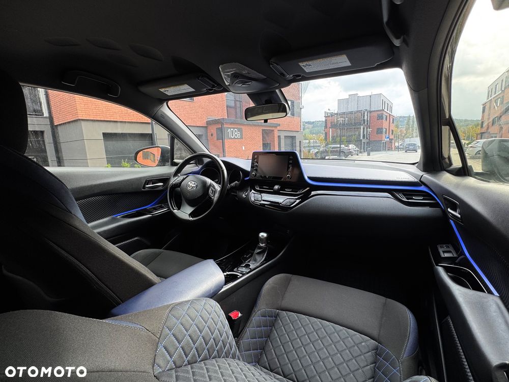 Toyota C-HR 2.0 Hybrid Dynamic Force Executive AWD - 6