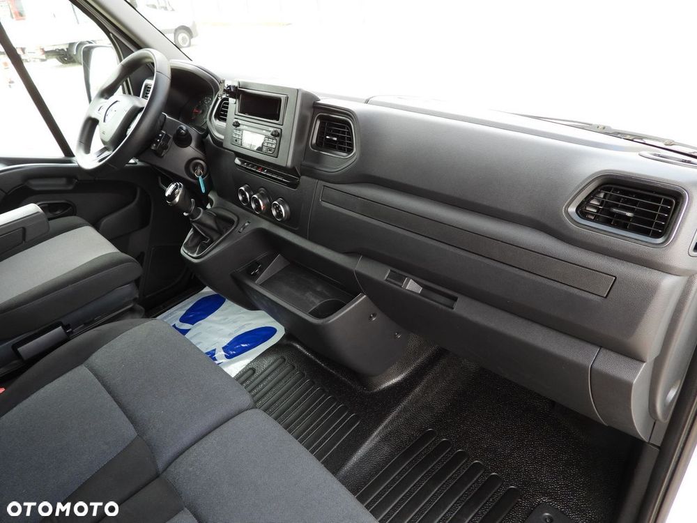 Renault MASTER PLANDEKA 10 PALET WEBASTO TEMPOMAT LEDY PNEUMATYKA KLIMATYZACJA  165KM - 39