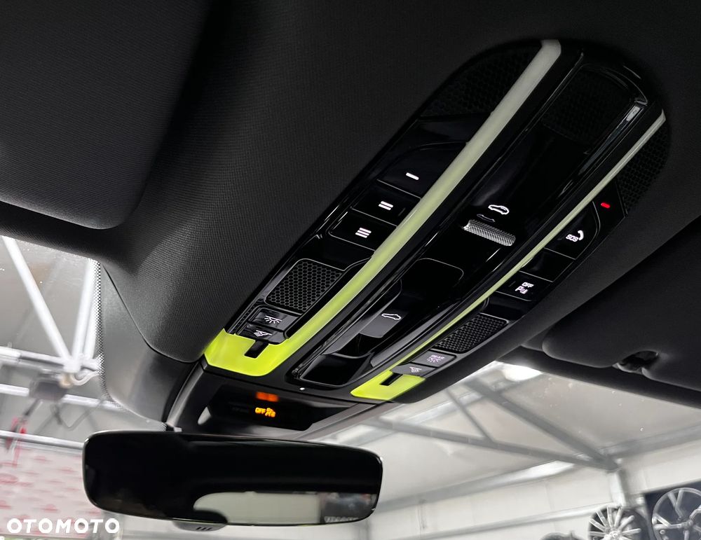 Porsche Cayenne E-Hybrid - 32