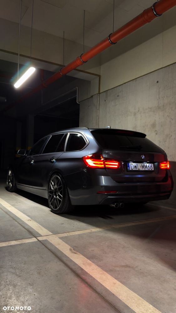 BMW Seria 3 330d Touring xDrive - 1