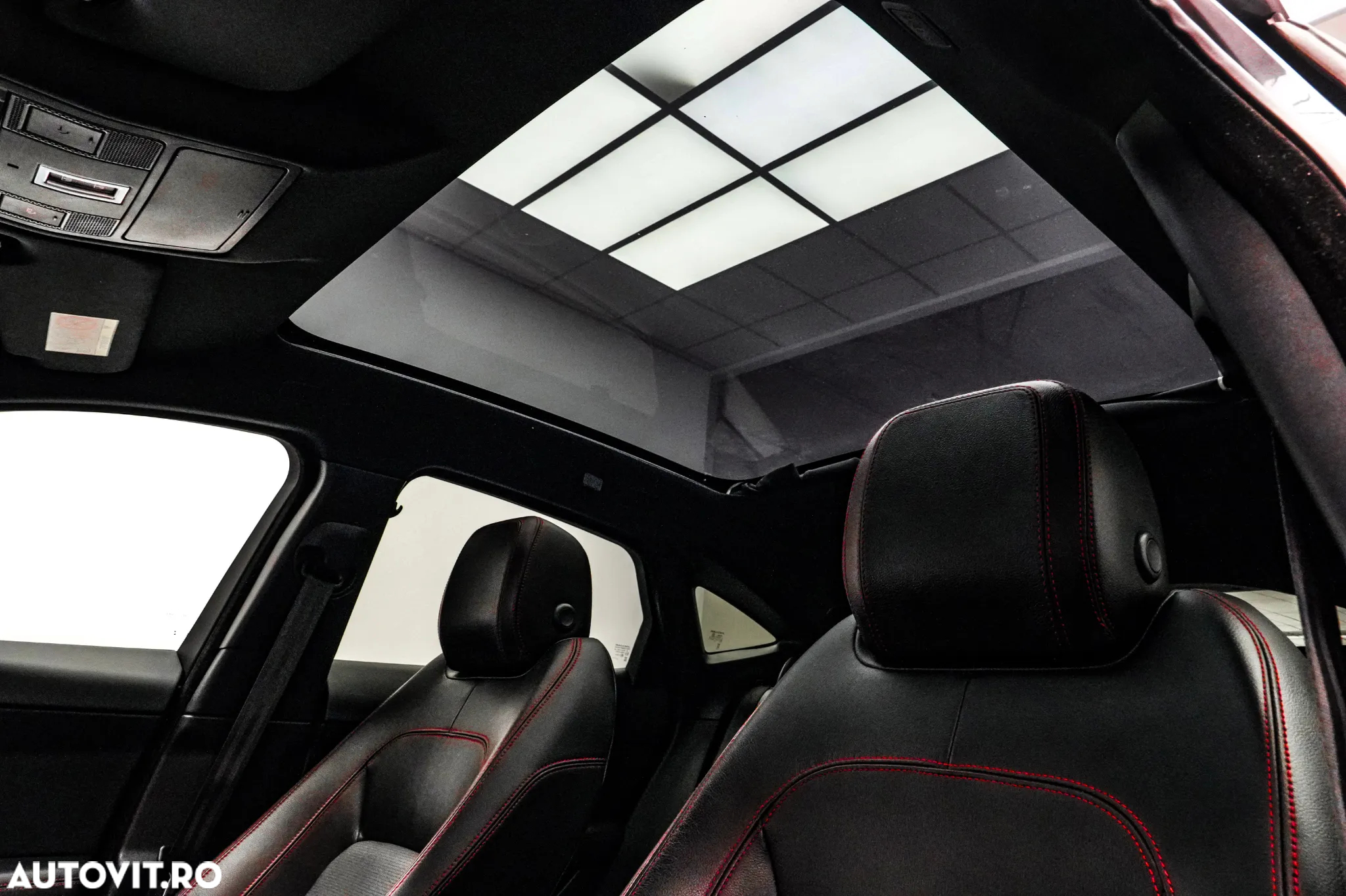 Jaguar E-Pace D150 AWD R-Dynamic S - 8