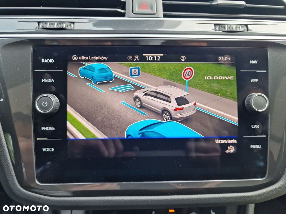 Volkswagen Tiguan 2.0 TDI Elegance DSG - 39