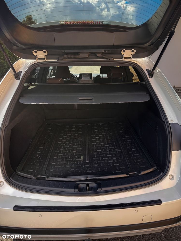 Toyota Corolla 2.0 Hybrid Trek - 7