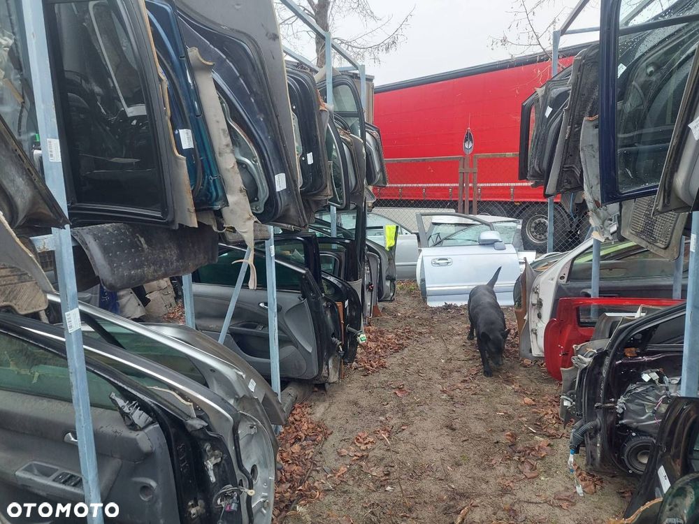 DRZWI KOMPLETNE PRAWY PRZÓD KIA CEED I 9S - 5