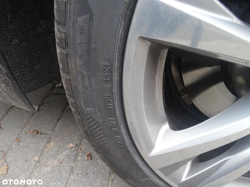 BMW Seria 5 530d xDrive - 13