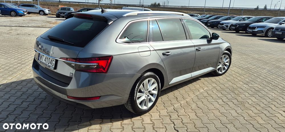 Skoda Superb 1.5 TSI Ambition DSG - 9