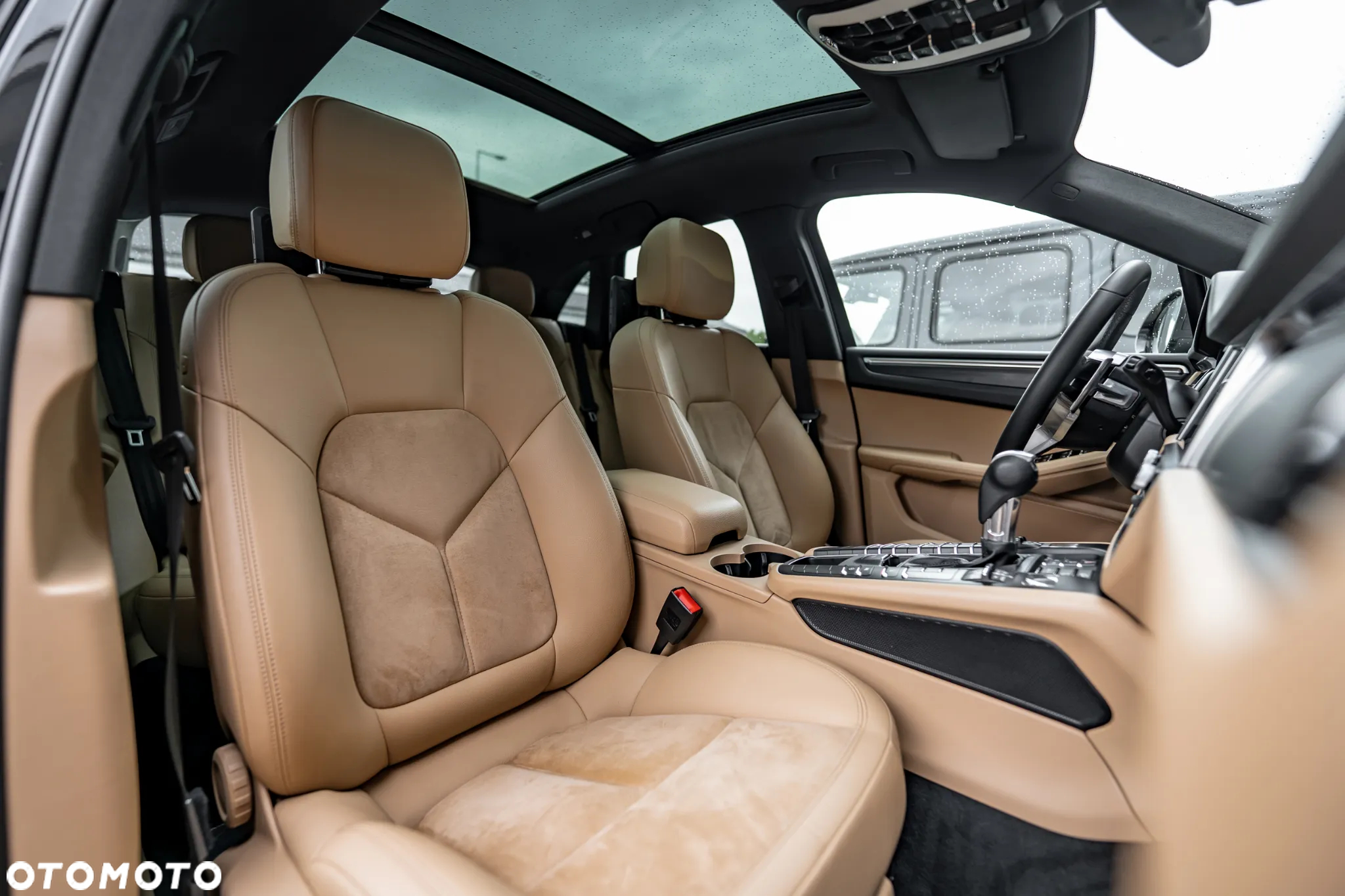Porsche Macan - 38
