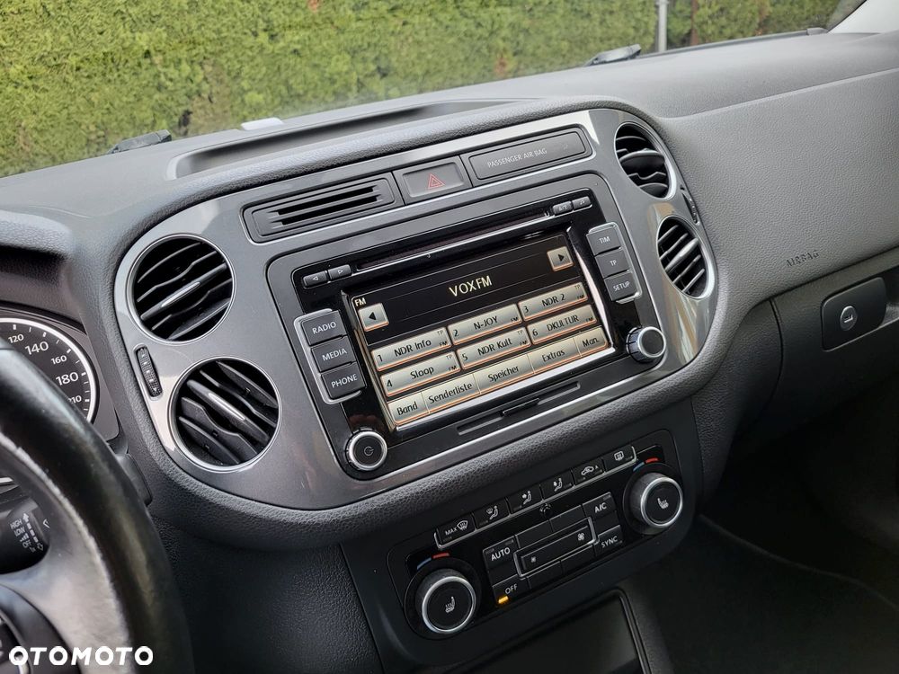 Volkswagen Tiguan 2.0 TDI DPF BlueMotion Technology Exclusive - 20