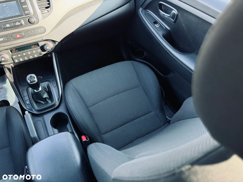 Kia Carens 1.7 CRDi L - 20