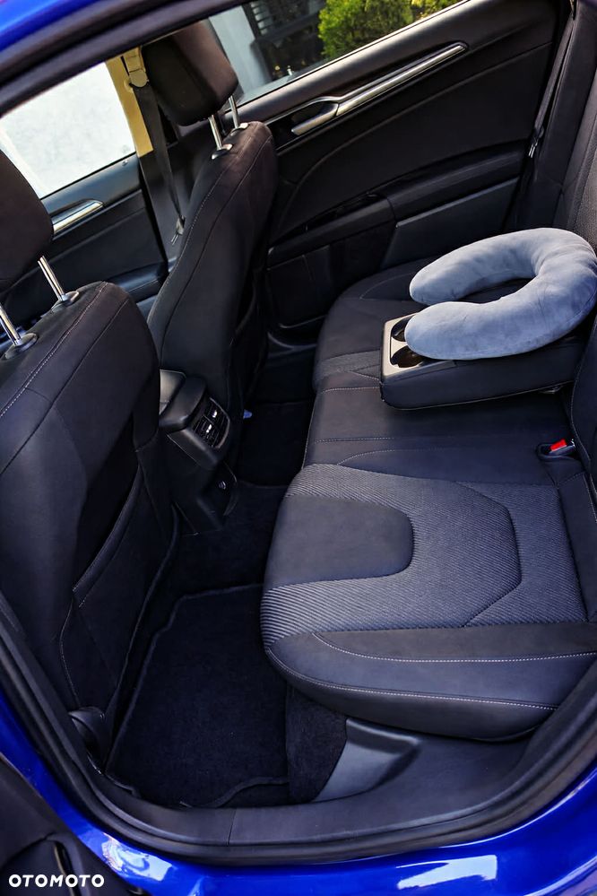 Ford Mondeo 2.0 TDCi Titanium - 17