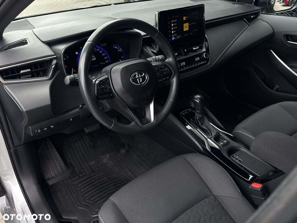 Toyota Corolla - 11