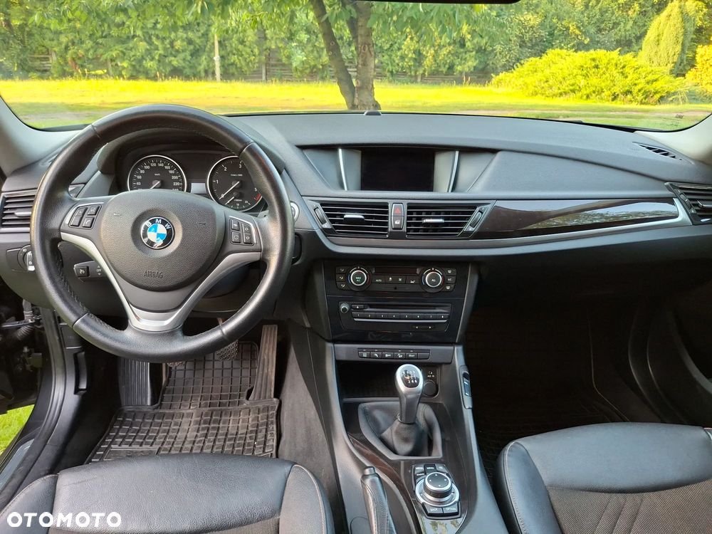 BMW X1 xDrive18d xLine - 10