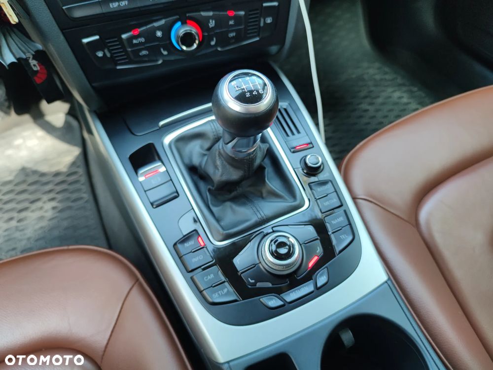 Audi A4 Avant 2.0 TDI DPF Ambiente - 14