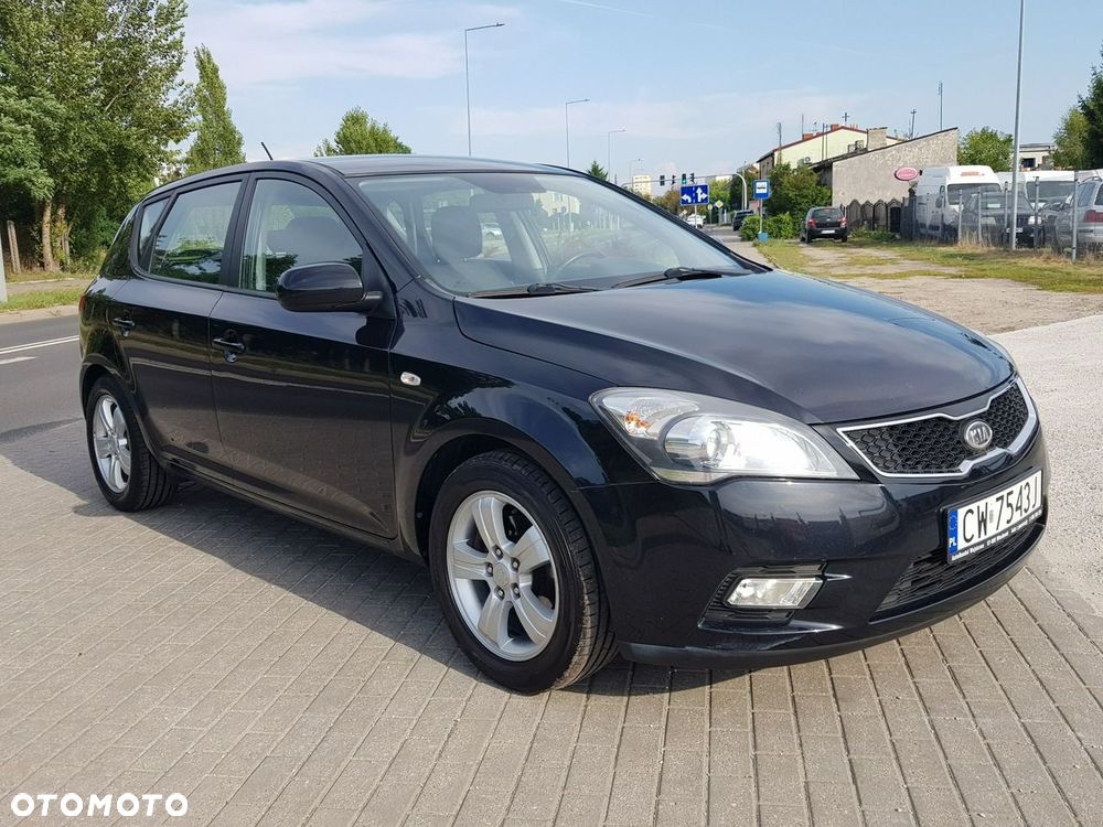 Kia Ceed 1.4 CVVT Spirit - 3