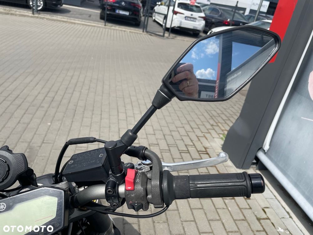 Yamaha MT - 16