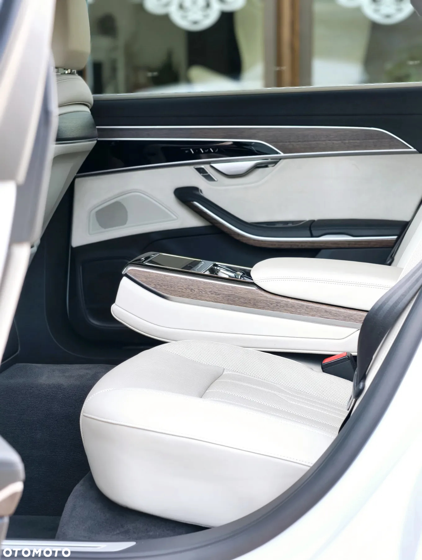 Audi A8 L 55 TFSI quattro tiptronic - 16