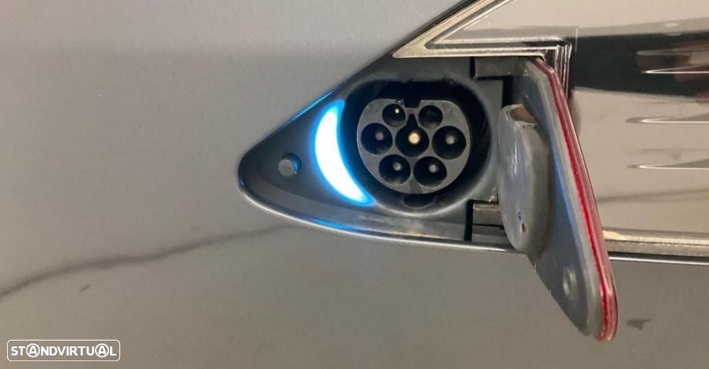 Tesla Model S 75D - 13