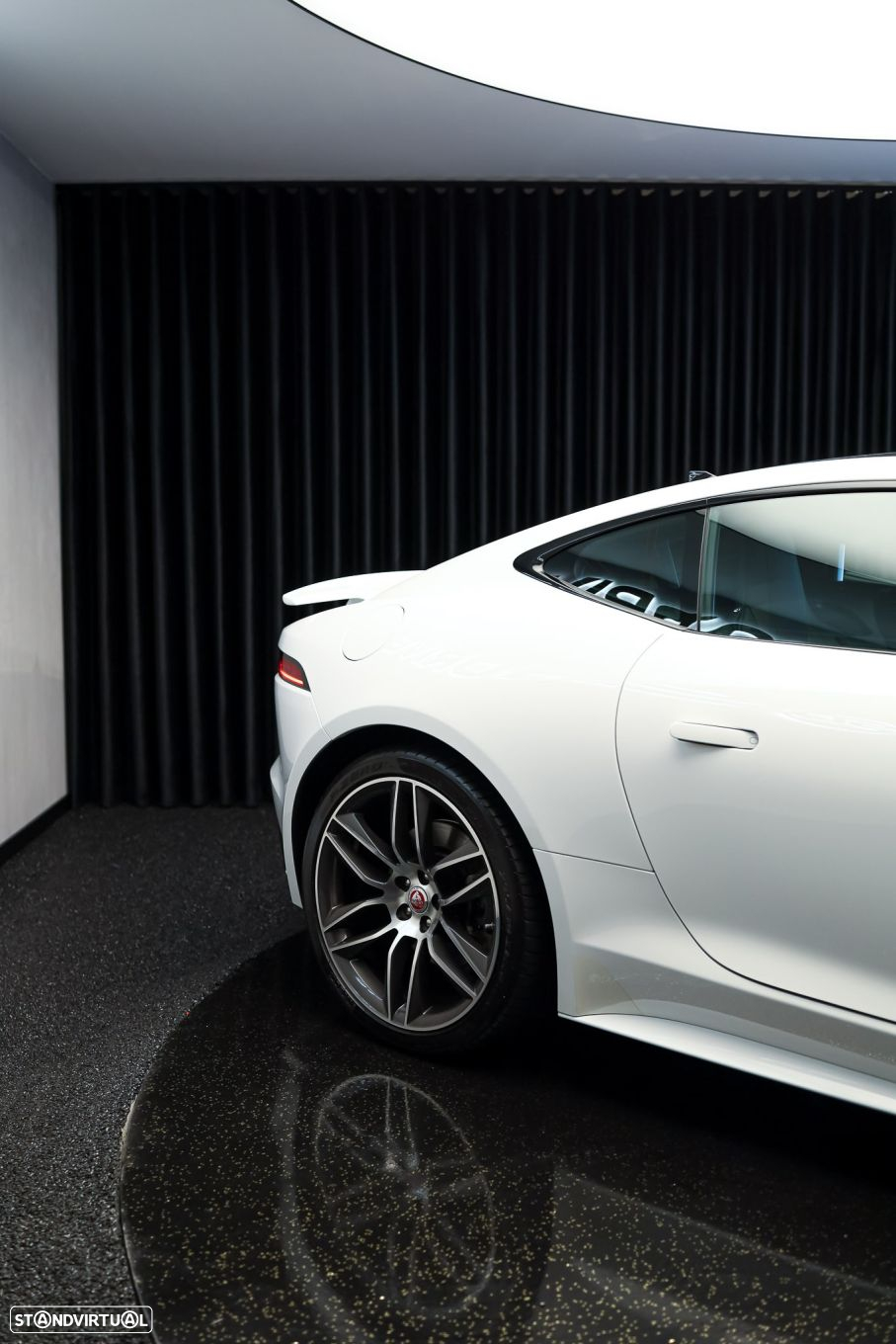 Jaguar F-Type 2.0 i4 R-Dynamic - 23