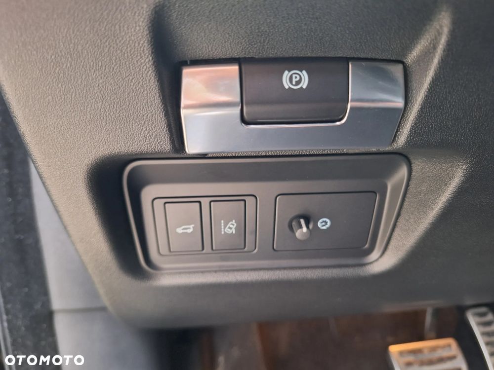 Jaguar E-Pace 2.0 i4D AWD R-Dynamic - 20