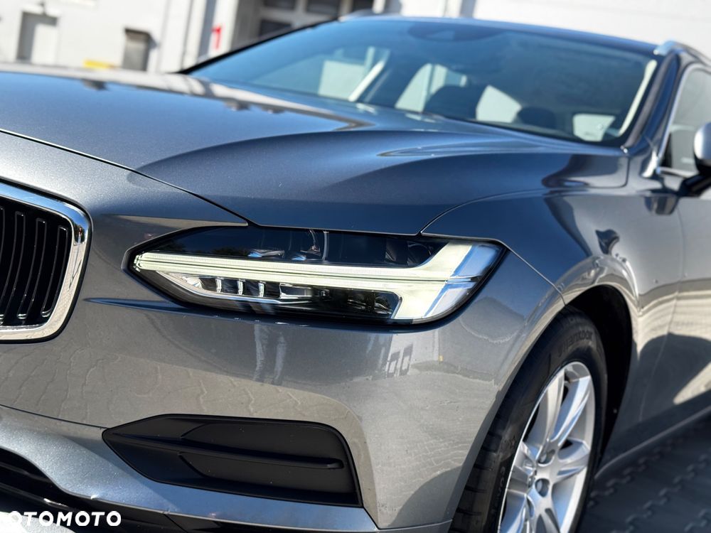 Volvo V90 D3 Momentum - 30