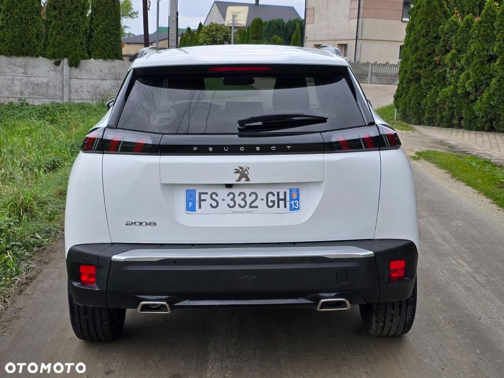Peugeot 2008 - 4