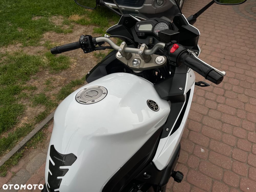 Yamaha XJ - 19