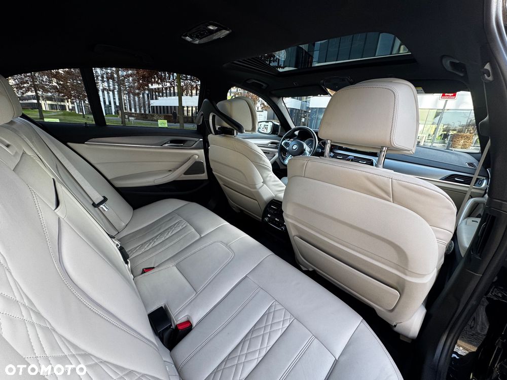 BMW Seria 5 525d M Sport sport - 16