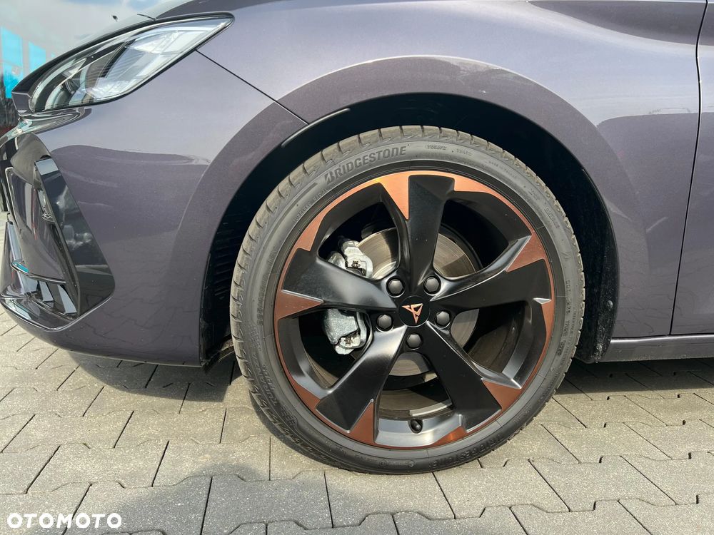 Cupra Leon 1.5 eTSI mHEV DSG - 29