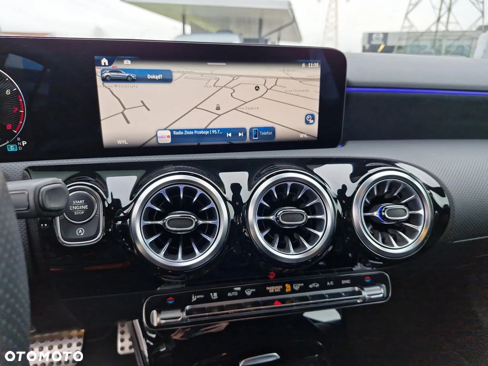 Mercedes-Benz Klasa A 200 AMG Line 7G-DCT - 22