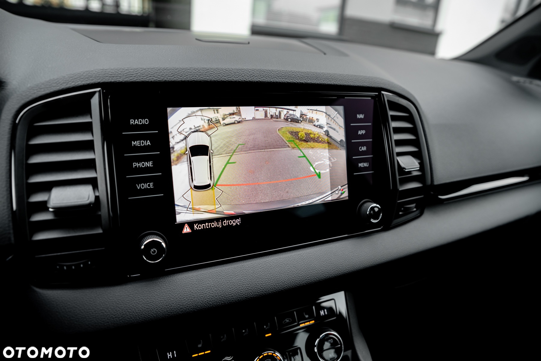 Skoda Karoq 2.0 TSI 4x4 DSG Sportline - 38